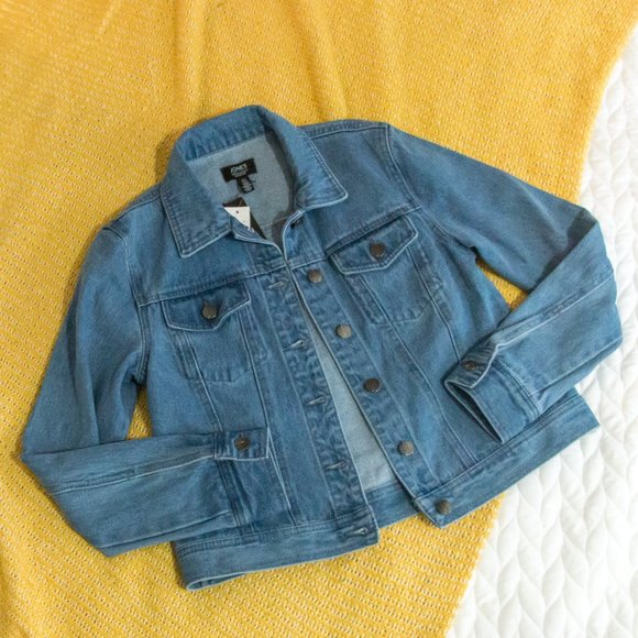 Jones New York Jackets & Blazers - NEW Jones New York Pocket Denim Blue Jean Long Sleeve Classic Jacket Size Small